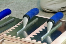 choosing a mortar trowel with large notches