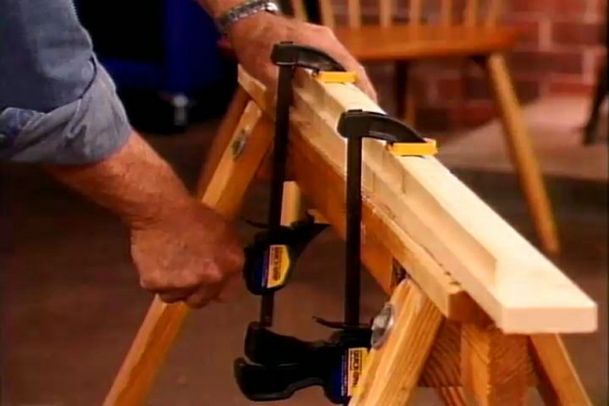 How to Cut Molding Cleanly with a Hand Saw