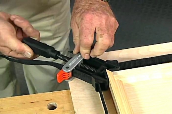 How to Use Band Clamps for Frames and Cases
