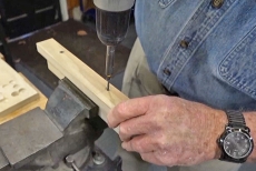 Attaching sections of vise jaw pads