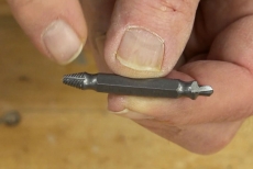 screw extractor tool