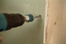 driving screws into the sheetrock without tearing the surface