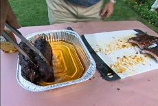 placing ribs in foil pan
