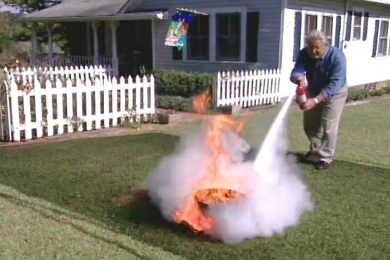How to Use a Fire Extinguisher Properly