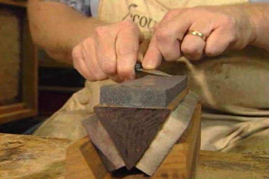 How to Sharpen a Pocket Knife Using a WhetStone and Leather Strop