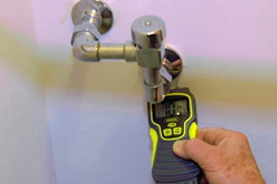Using General Tools and Instruments Moisture Meter